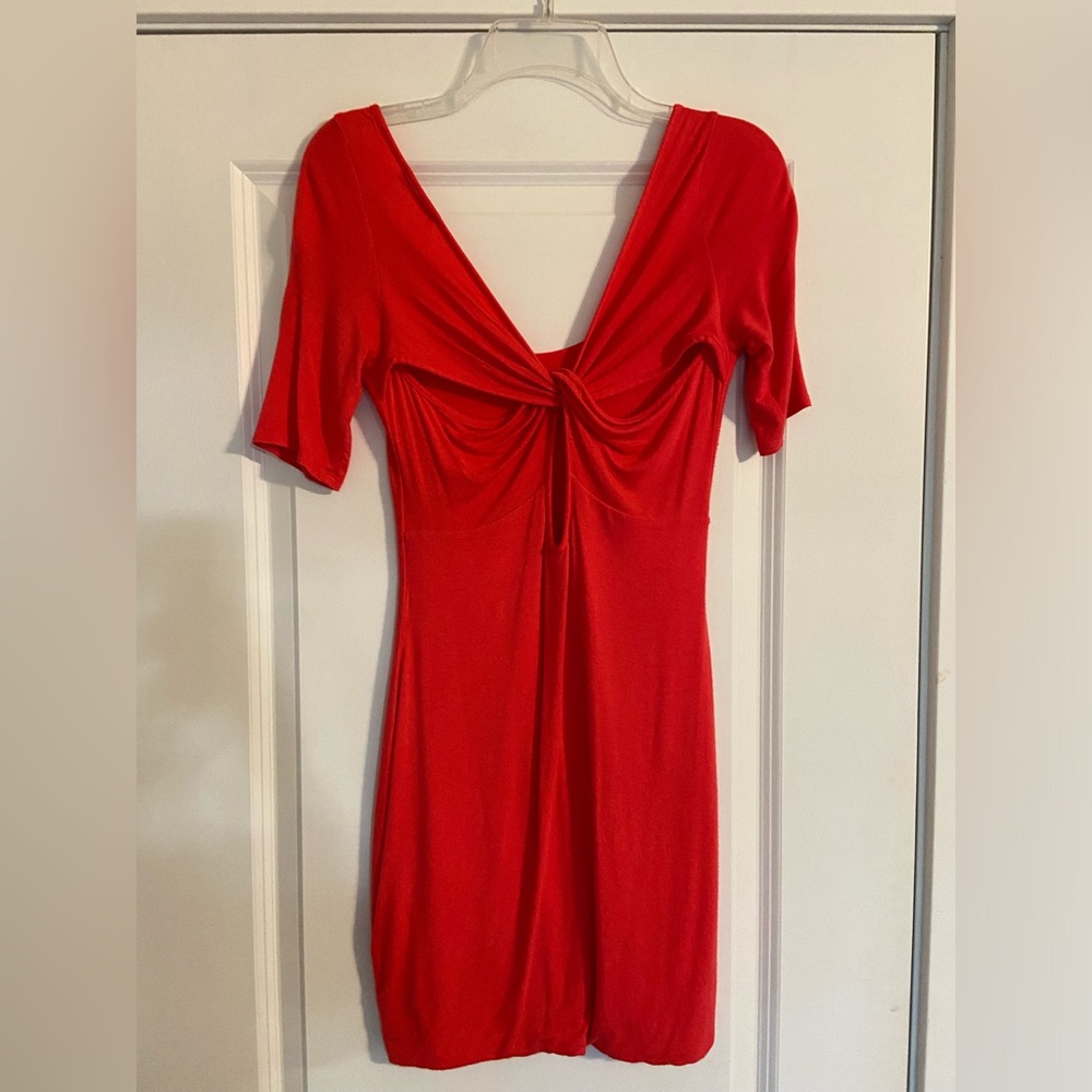 🟩🪷Soprano bodycon dress size medium - Picture 2 of 4
